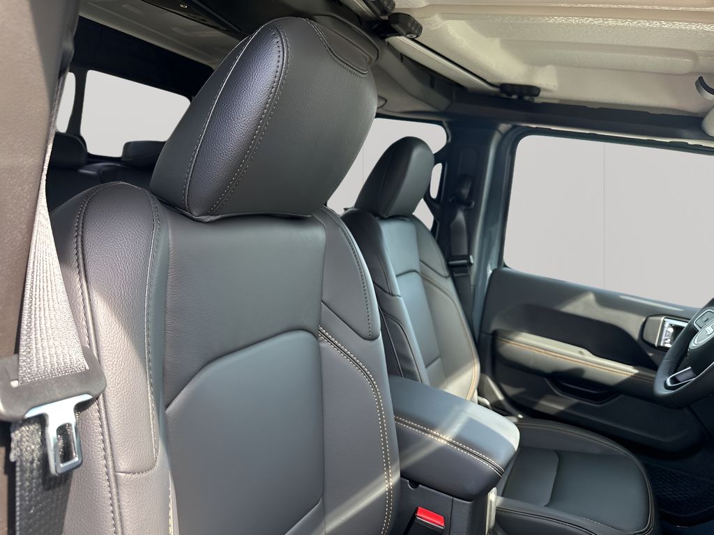 New Car 2025 Jeep Gladiator  For Sale Under $40,000 In Austin, Texas