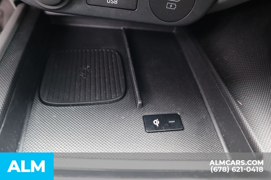 Used 2025 Gray Hyundai SEL Sport image 33