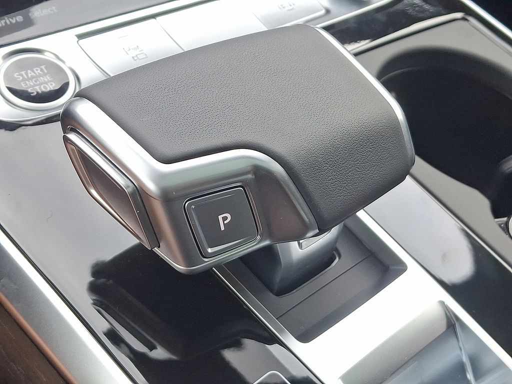 Thumbnail: 2026 Audi Q7 - 7