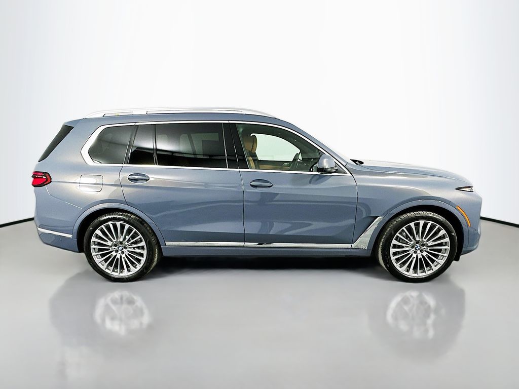 Thumbnail: 2026 BMW X7 - 4
