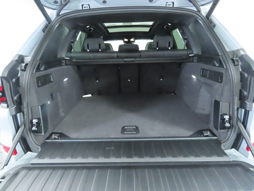 Thumbnail: 2026 BMW X5 - 29