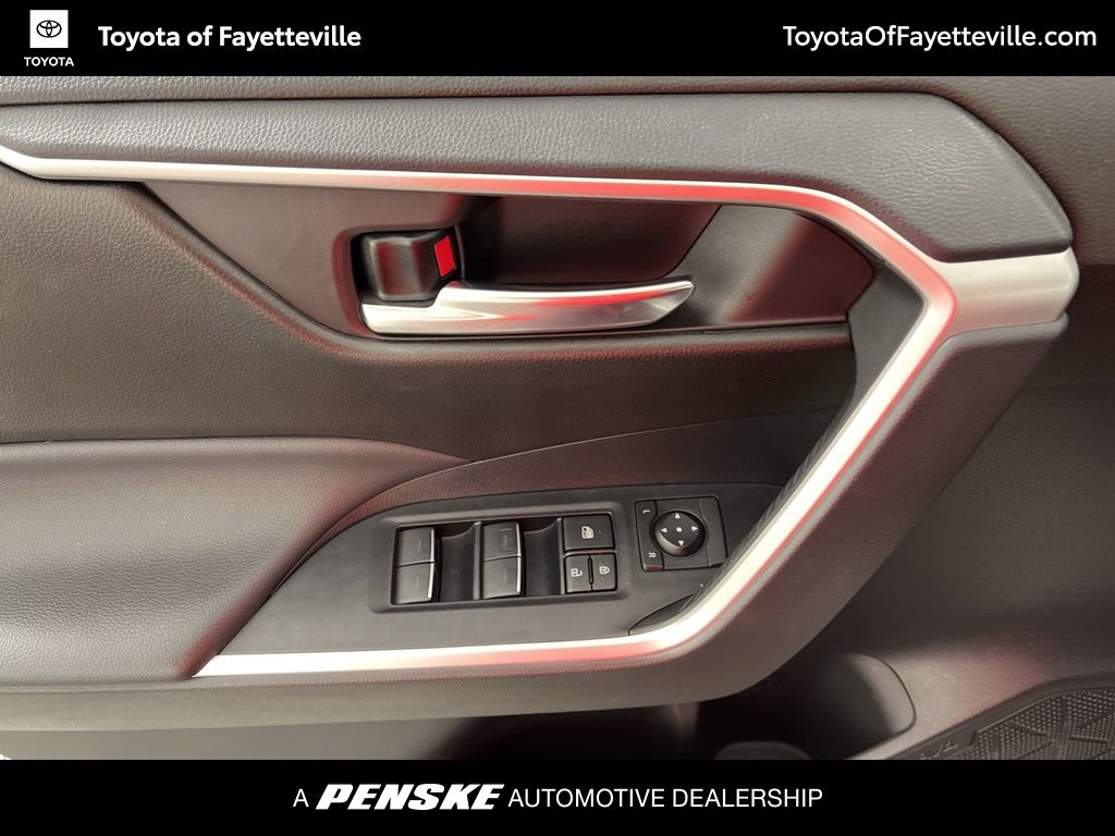 Thumbnail: 2022 Toyota RAV4 - 24