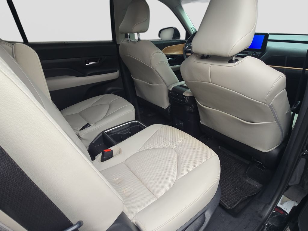 Used 2024 Toyota Grand Highlander SUV