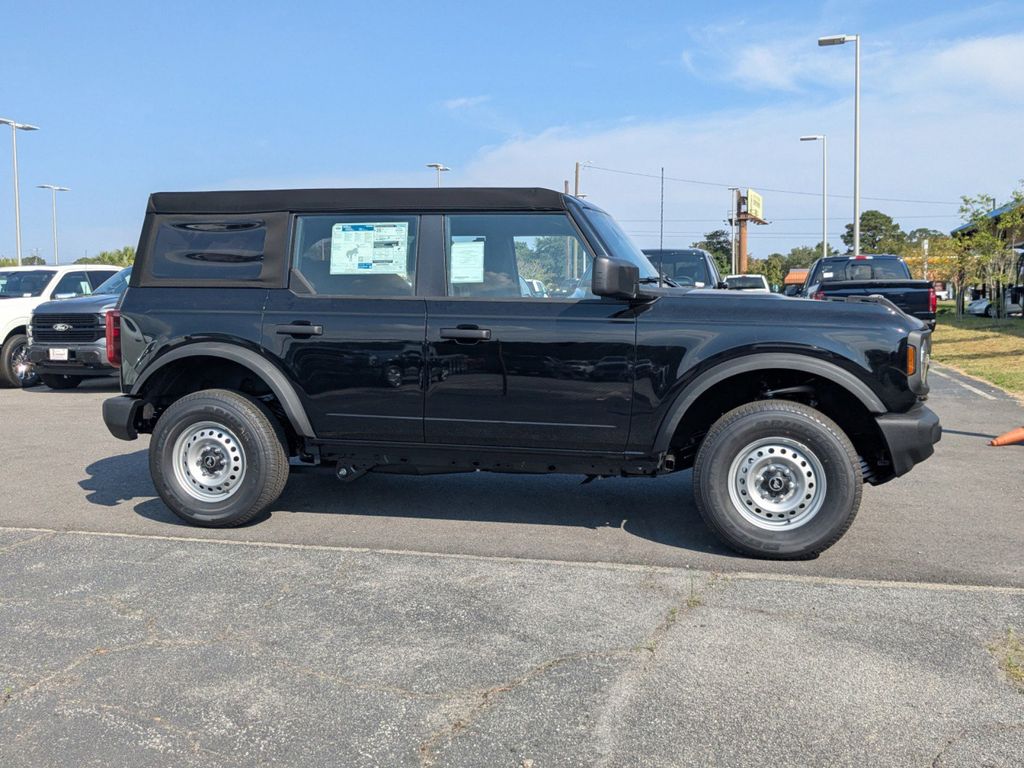 2025 Ford Bronco 