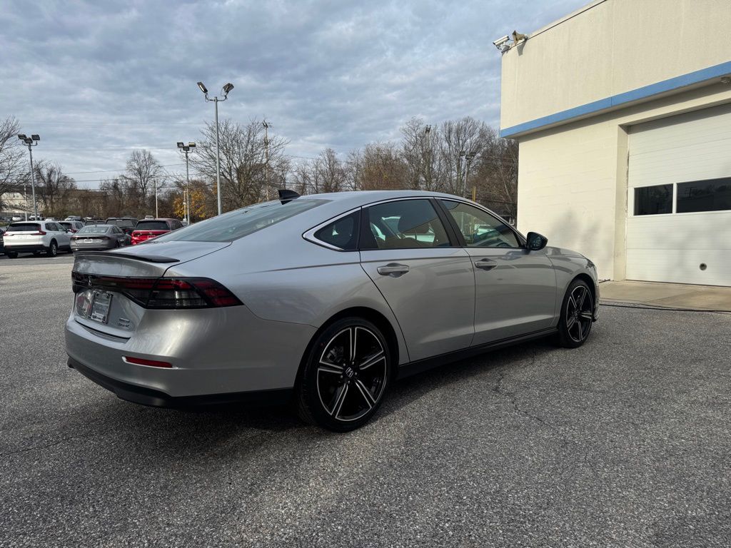 2025 Honda Accord Hybrid Sport photo 3