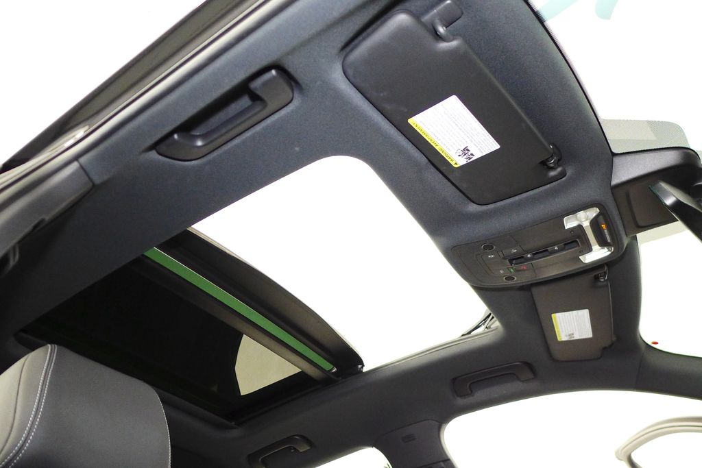 Thumbnail: 2022 Audi Q3 - 18