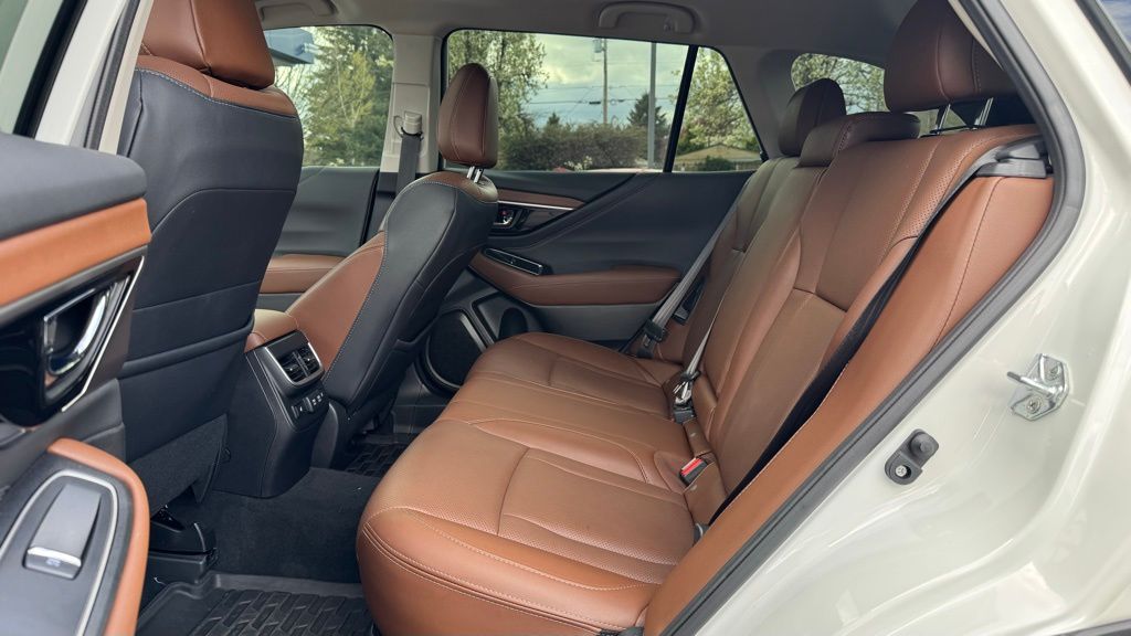 2022 Subaru Outback Touring XT