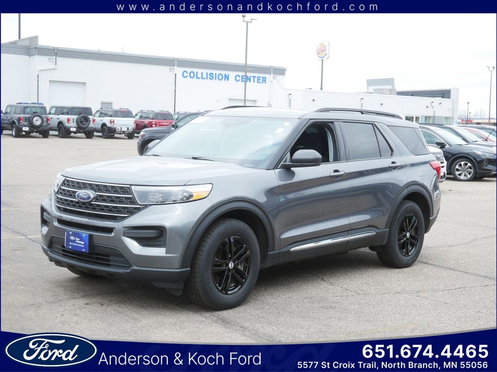 Carbonized Gray Metallic 2022 Ford Explorer XLT AWD SUV / Crossover All-Wheel Drive Automatic