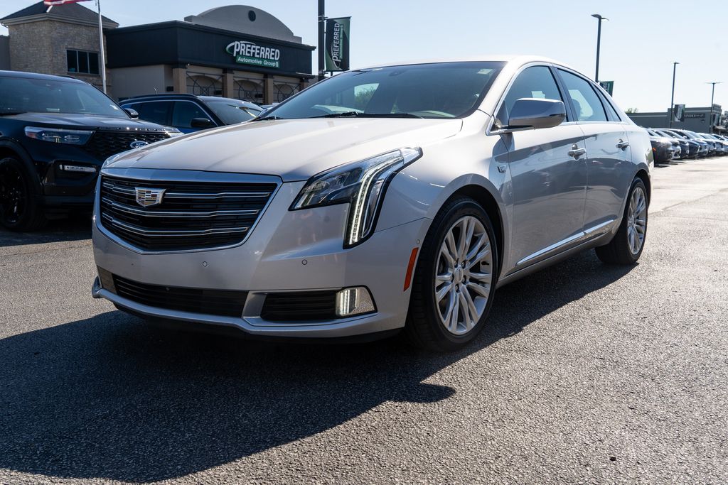 Radiant Silver Metallic 2019 Cadillac XTS Sedan Front-Wheel Drive 6-Speed Automatic