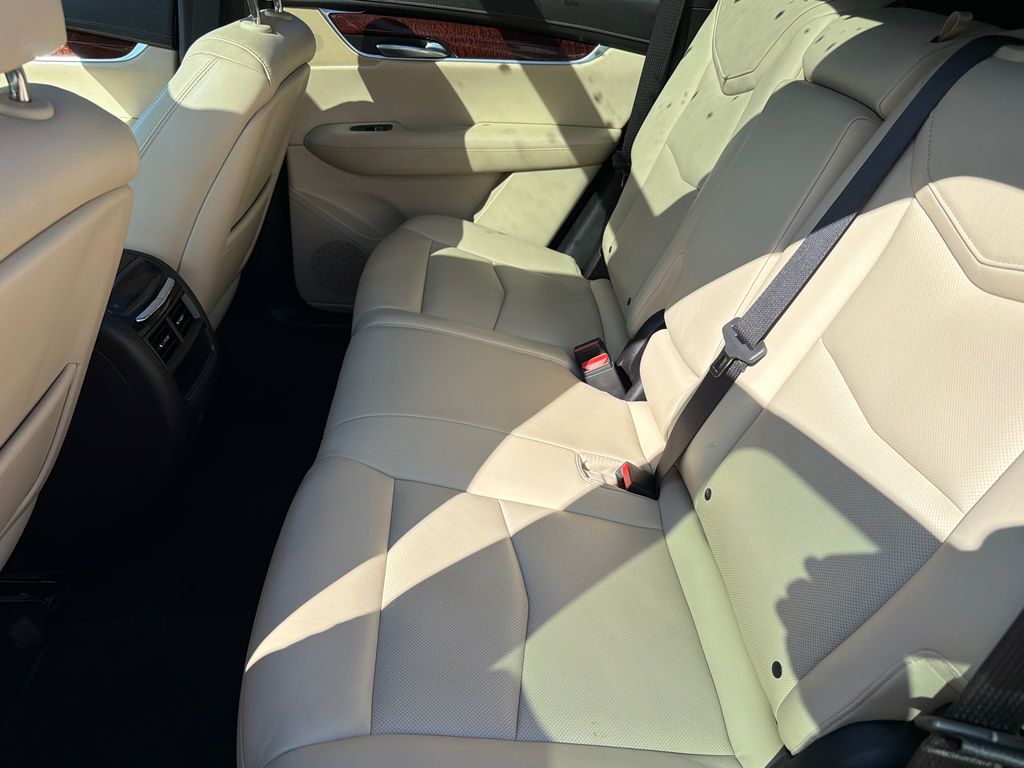 Used 2018 Cadillac XT5 SUV