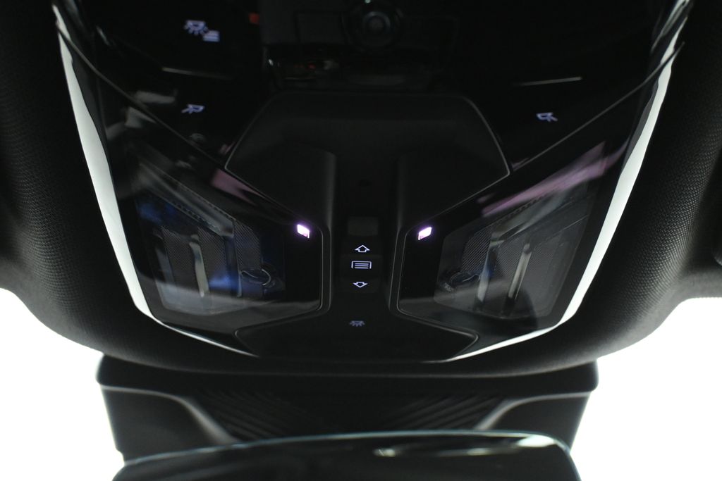 Thumbnail: 2026 BMW 5 Series - 22