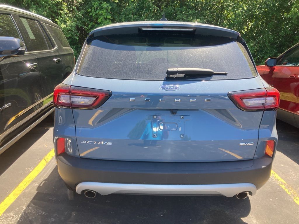 Used 2023 Blue Ford Active image 8