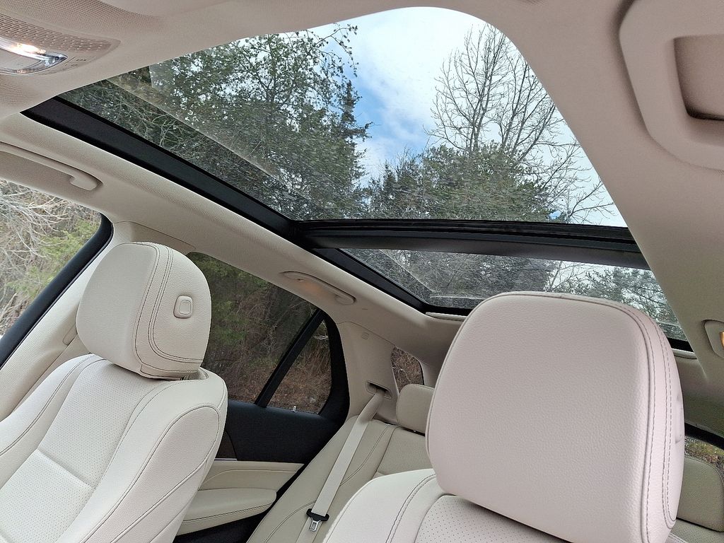 Thumbnail: 2026 Mercedes-Benz GLE - 10