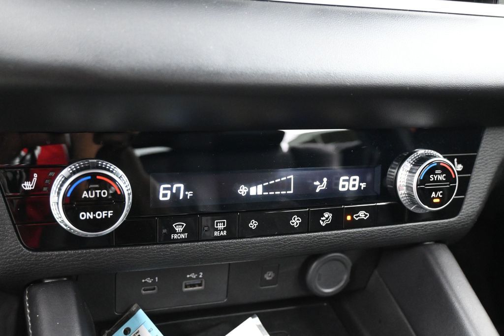 Used 2024 Red Mitsubishi SE Black Edition image 19