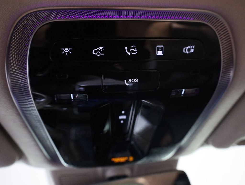 Used 2022 White Mercedes-Benz S 580 image 31