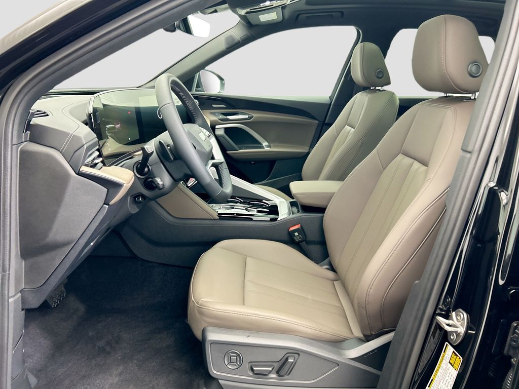 Thumbnail: 2025 Audi Q5 - 18