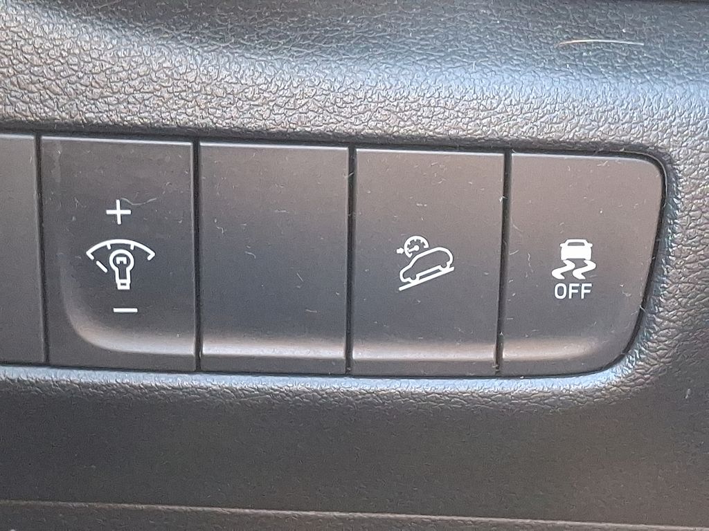 Thumbnail: 2022 Hyundai Kona - 29