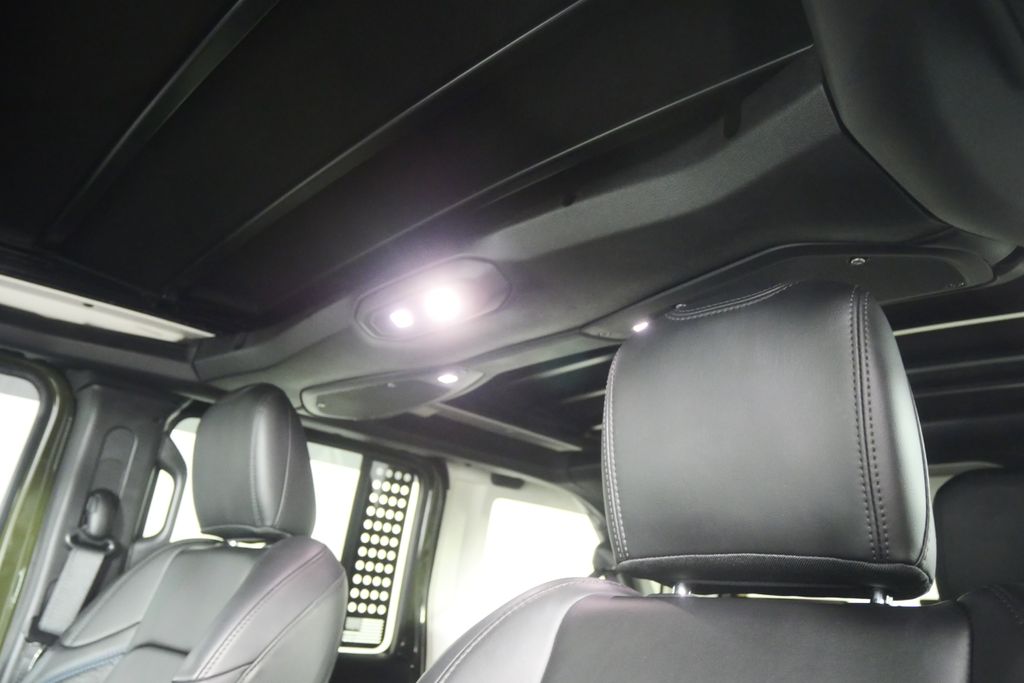 Thumbnail: 2024 Jeep Wrangler - 11