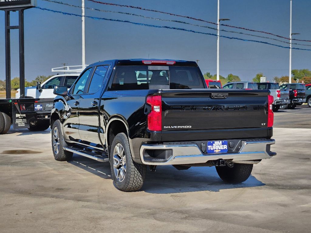 2025 Chevrolet Silverado 1500 LT 4