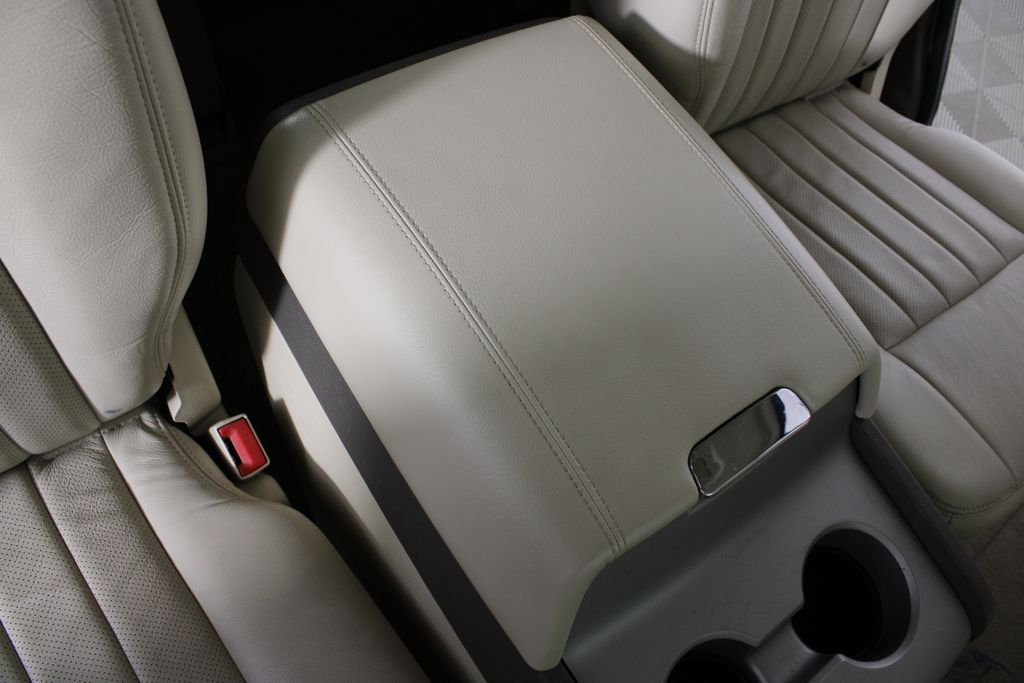 Used 2004 Lincoln Navigator for sale in 