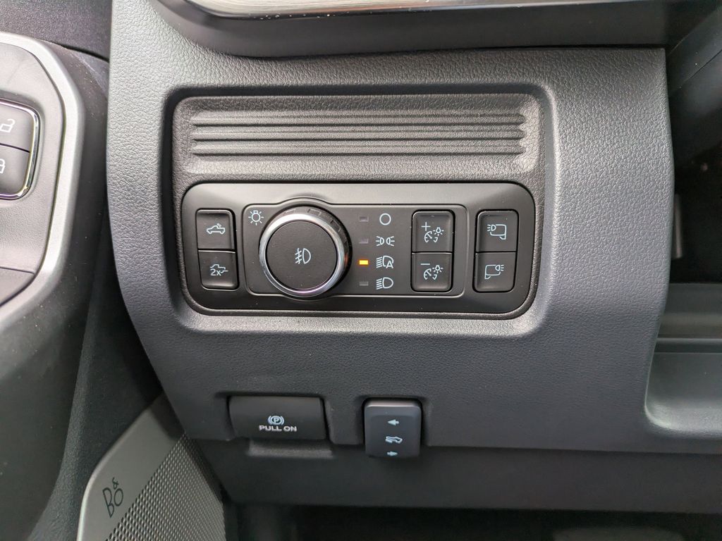 2025 Ford F-250 Black Widow