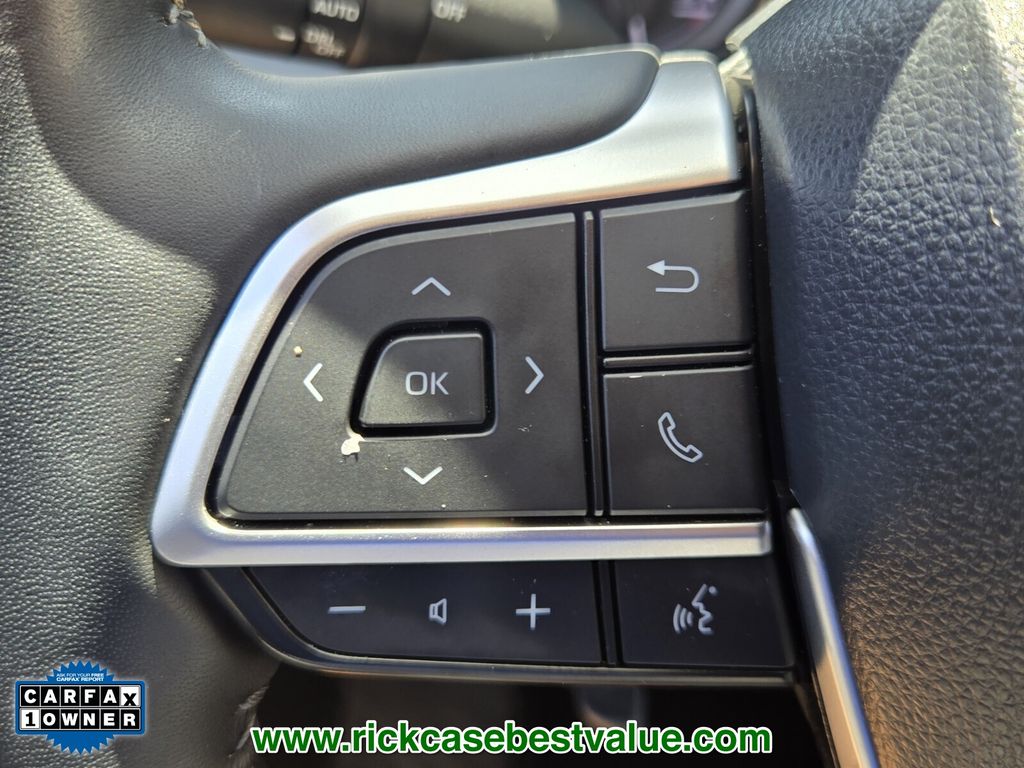 2023 Toyota Highlander - $34,990
