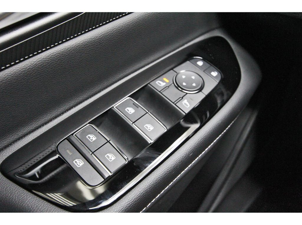 2025 Nissan Murano SV White at Central Houston Nissan