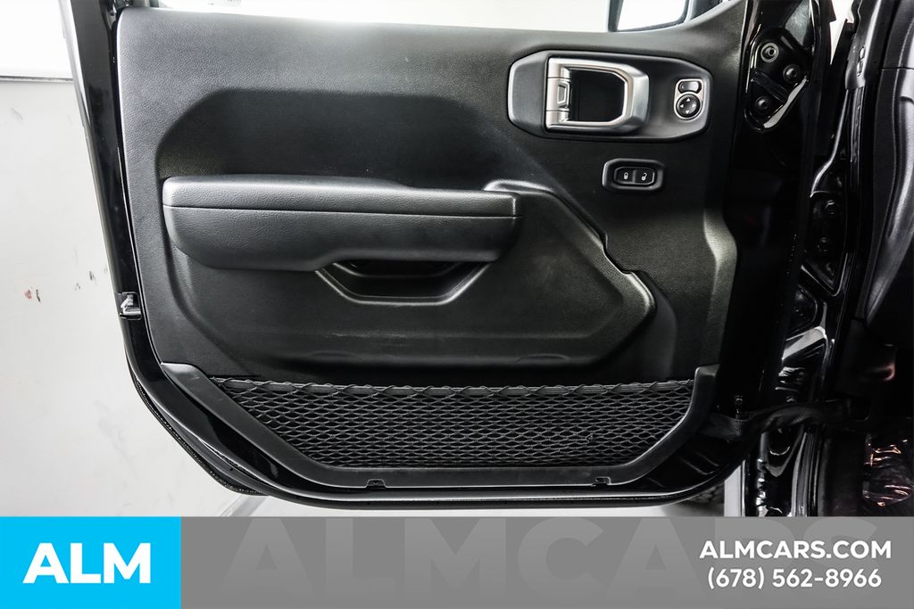 Used 2025 Black Jeep Rubicon image 41