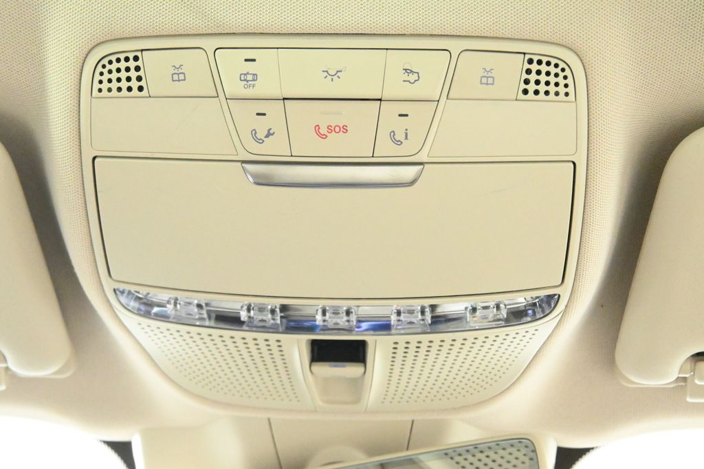 Thumbnail: 2018 Mercedes-Benz E-Class - 24