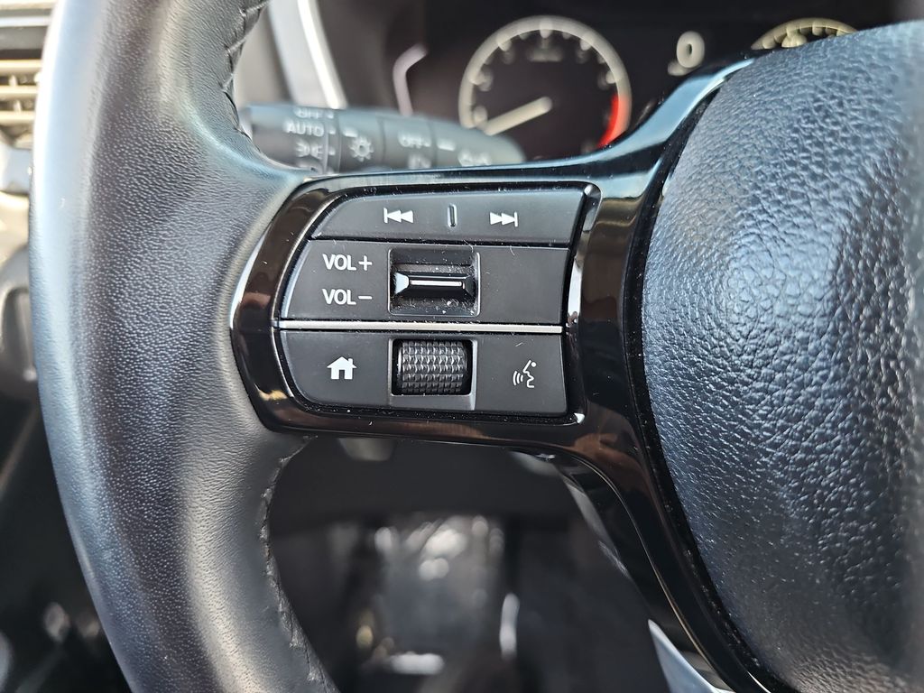 Used 2025 Honda Pilot SUV