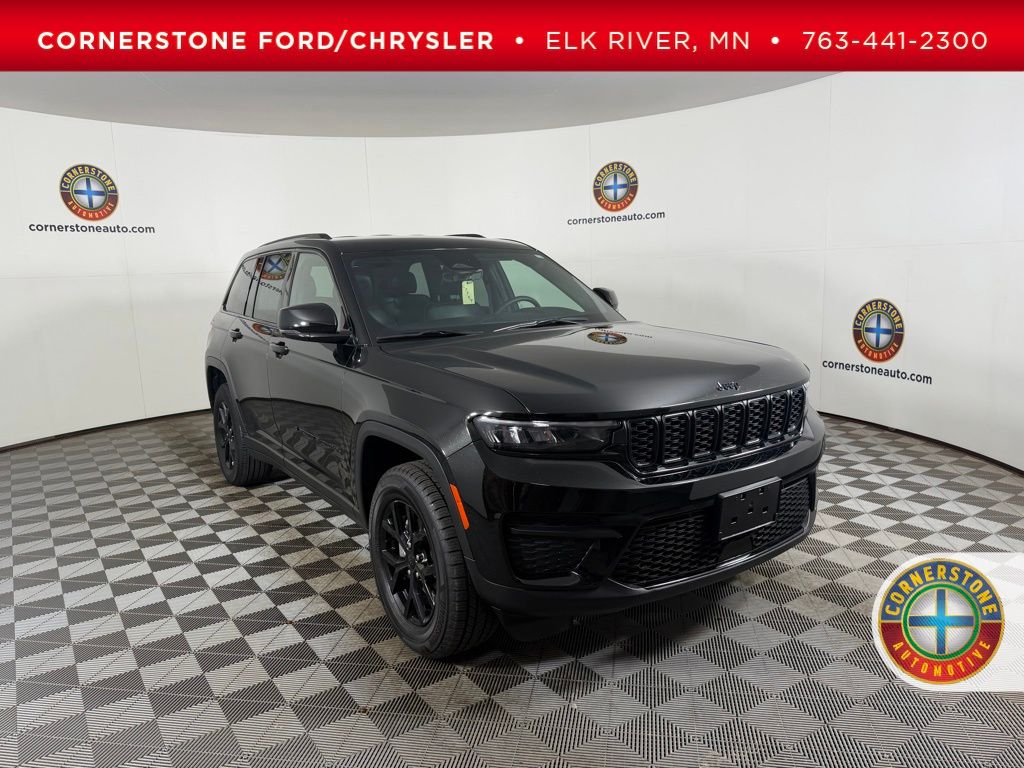 2025 Jeep Grand Cherokee Altitude 4WD