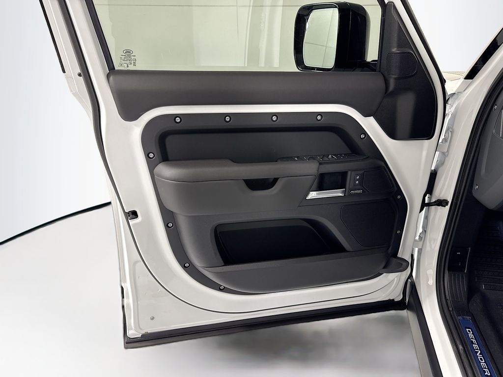 Thumbnail: 2026 Land Rover Defender - 26