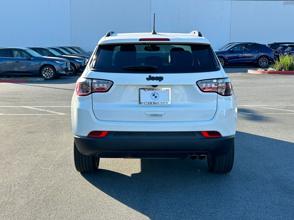 Thumbnail: 2021 Jeep Compass - 4