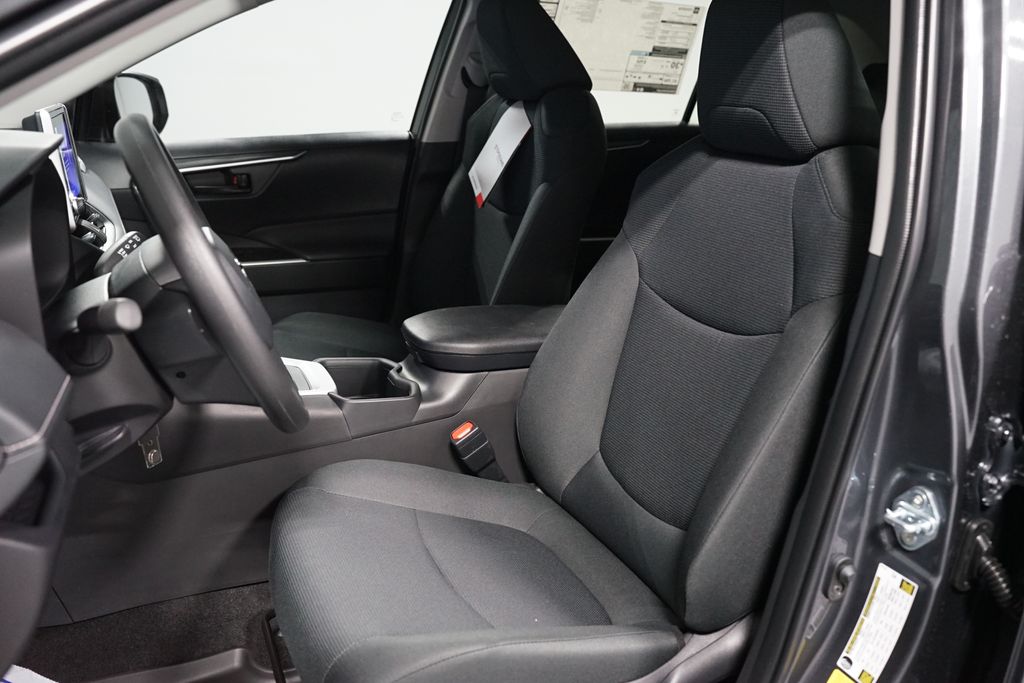 Thumbnail: 2025 Toyota RAV4 - 25