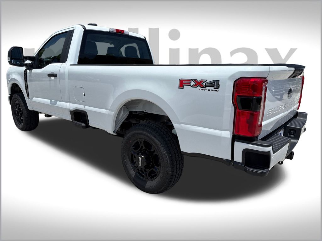 2025 Ford F-350 XL photo 3