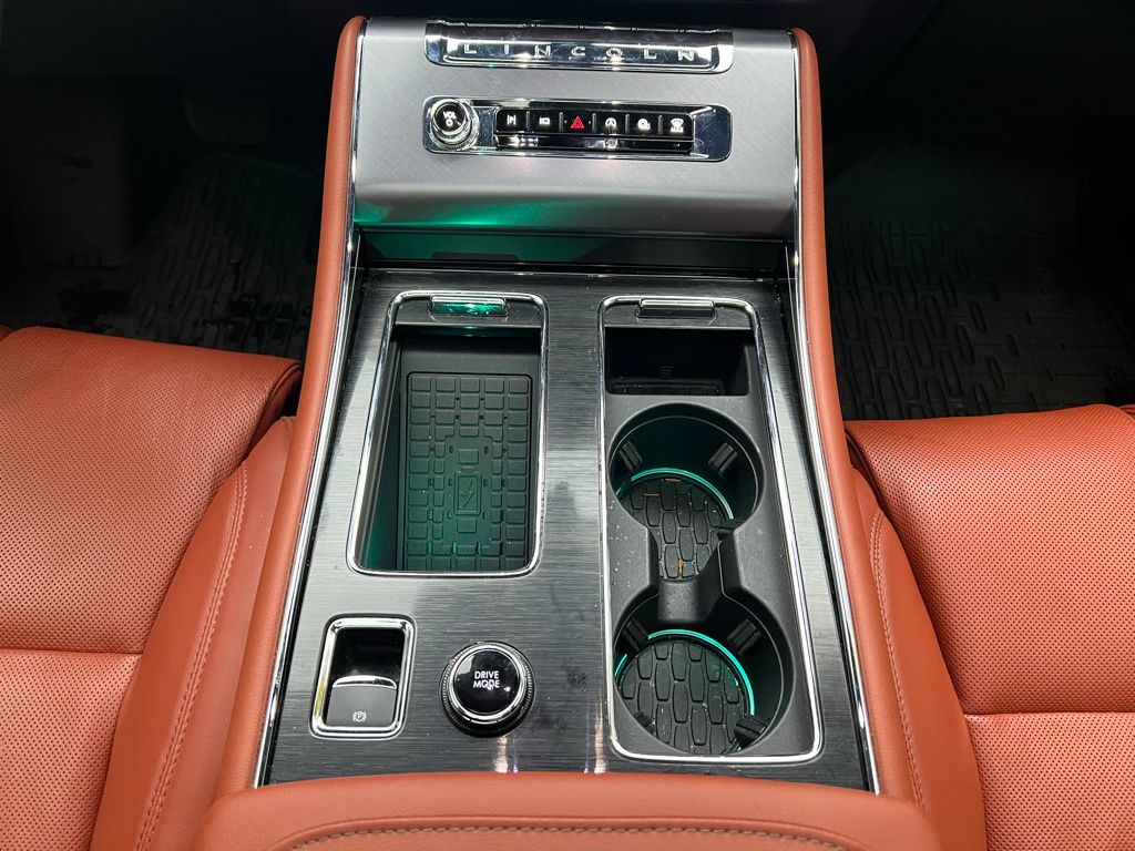 Thumbnail: 2025 Lincoln Aviator - 14