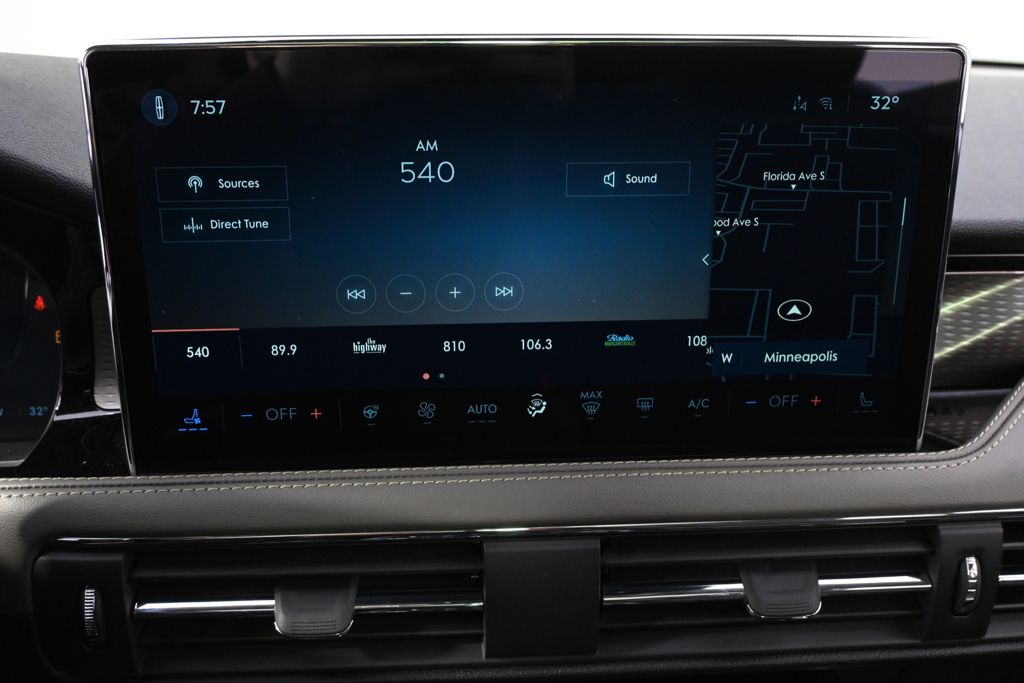 New 2026 Black Lincoln Reserve image 28