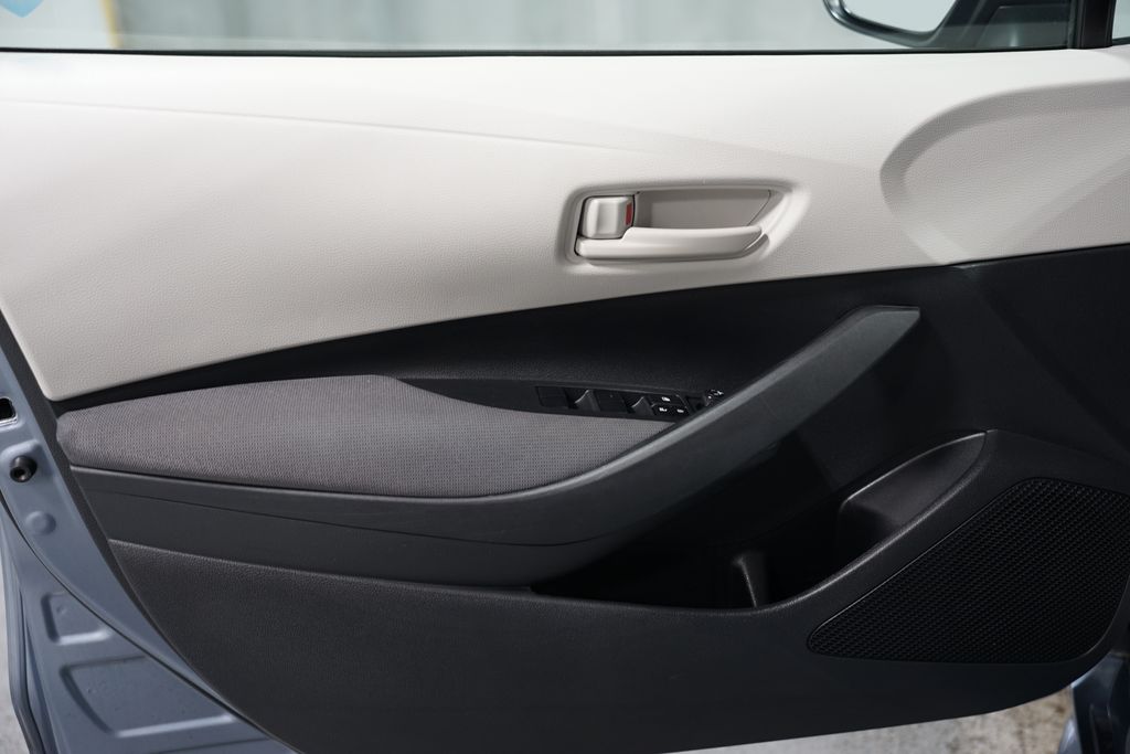 2024 Toyota Corolla LE 27