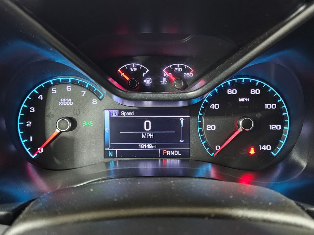 Used 2018 Red Chevrolet Z71 image 26