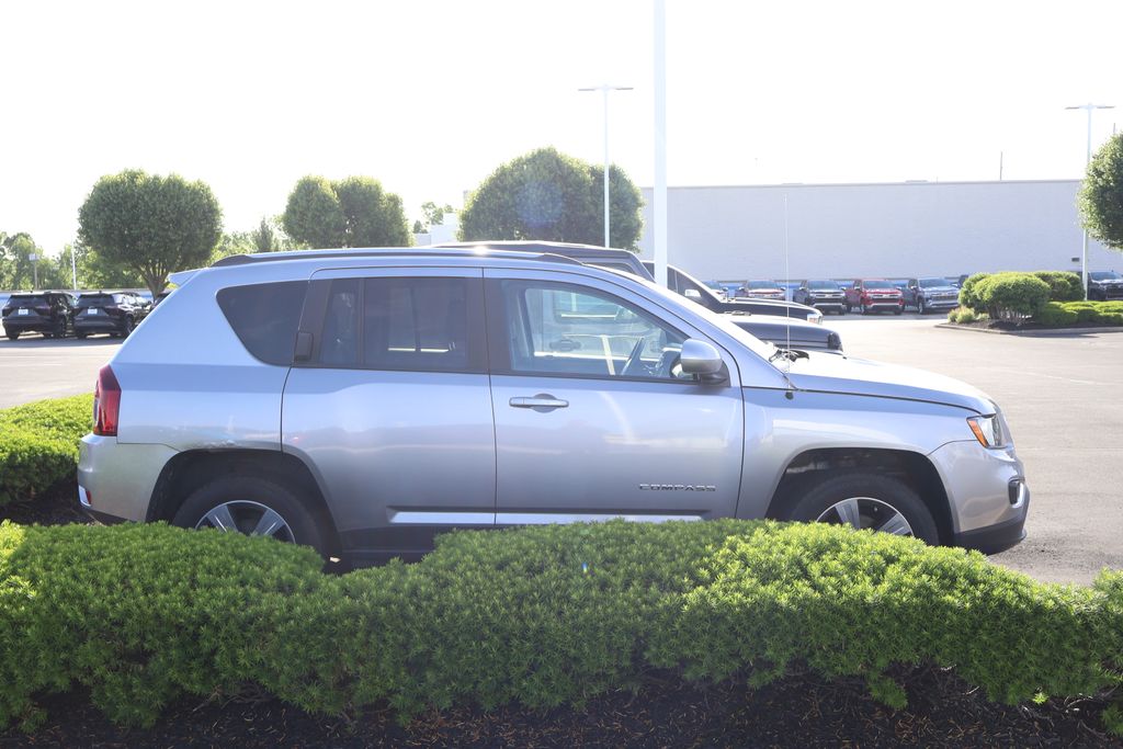 2017 Jeep Compass Latitude 7