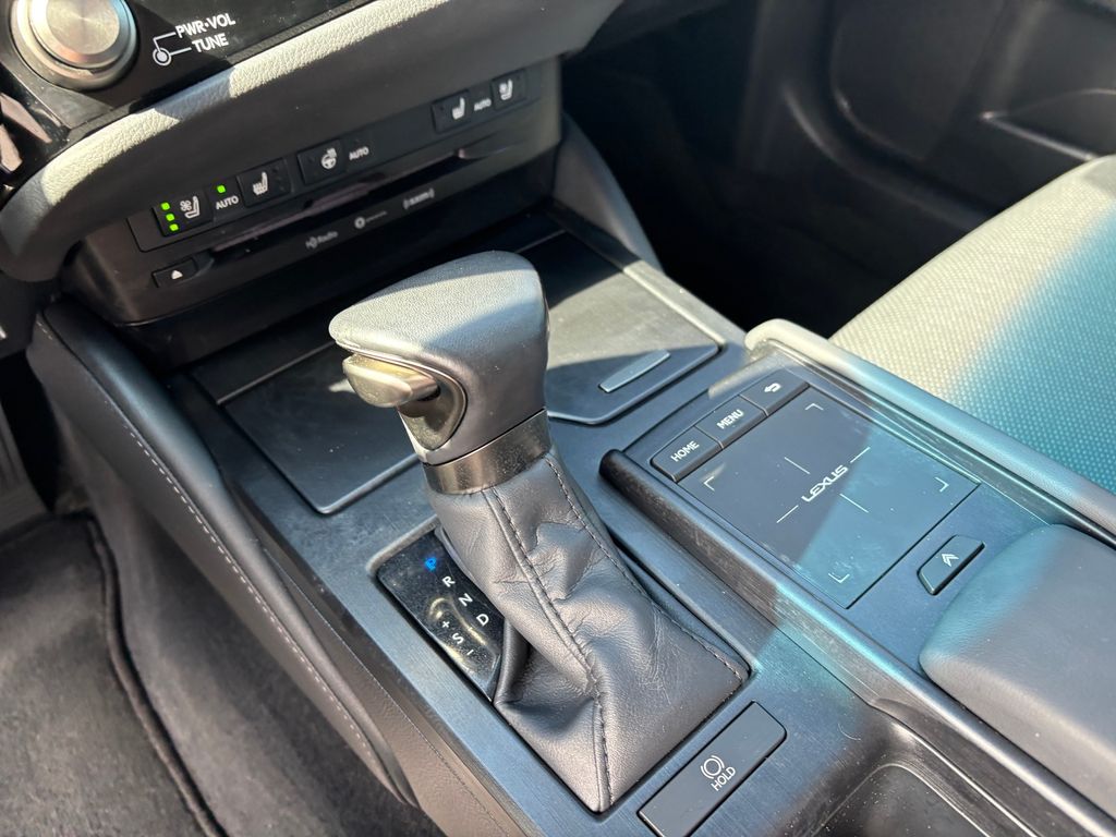 Used Car 2022 Lexus Es  350 For Sale Under $40,000 In Austin, Texas