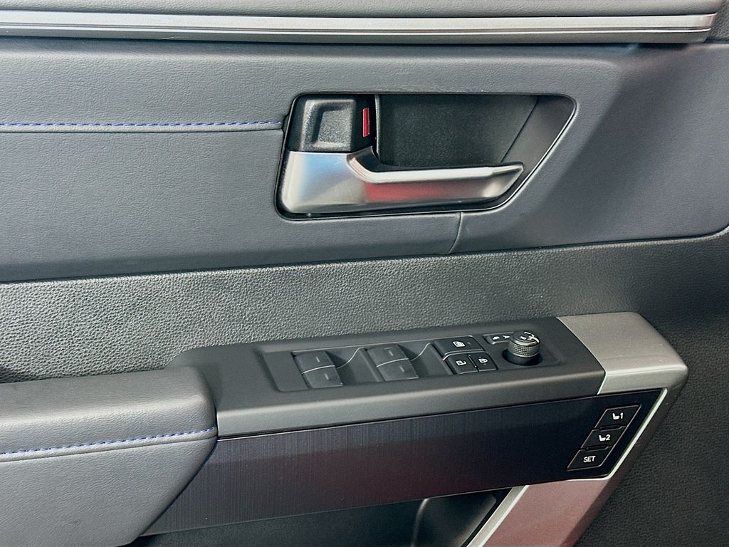 Thumbnail: 2025 Toyota Tundra - 18