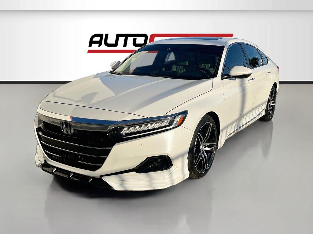 Used 2022 White Honda Touring 2.0T image 3