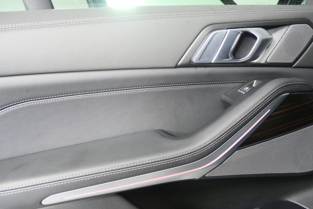 Thumbnail: 2025 BMW X5 - 14