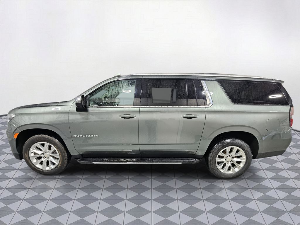 Used 2023  Chevrolet Premier image 4