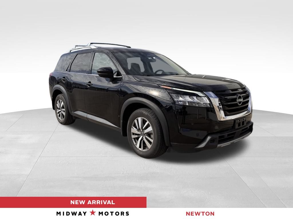 2023 Nissan Pathfinder SL 4WD