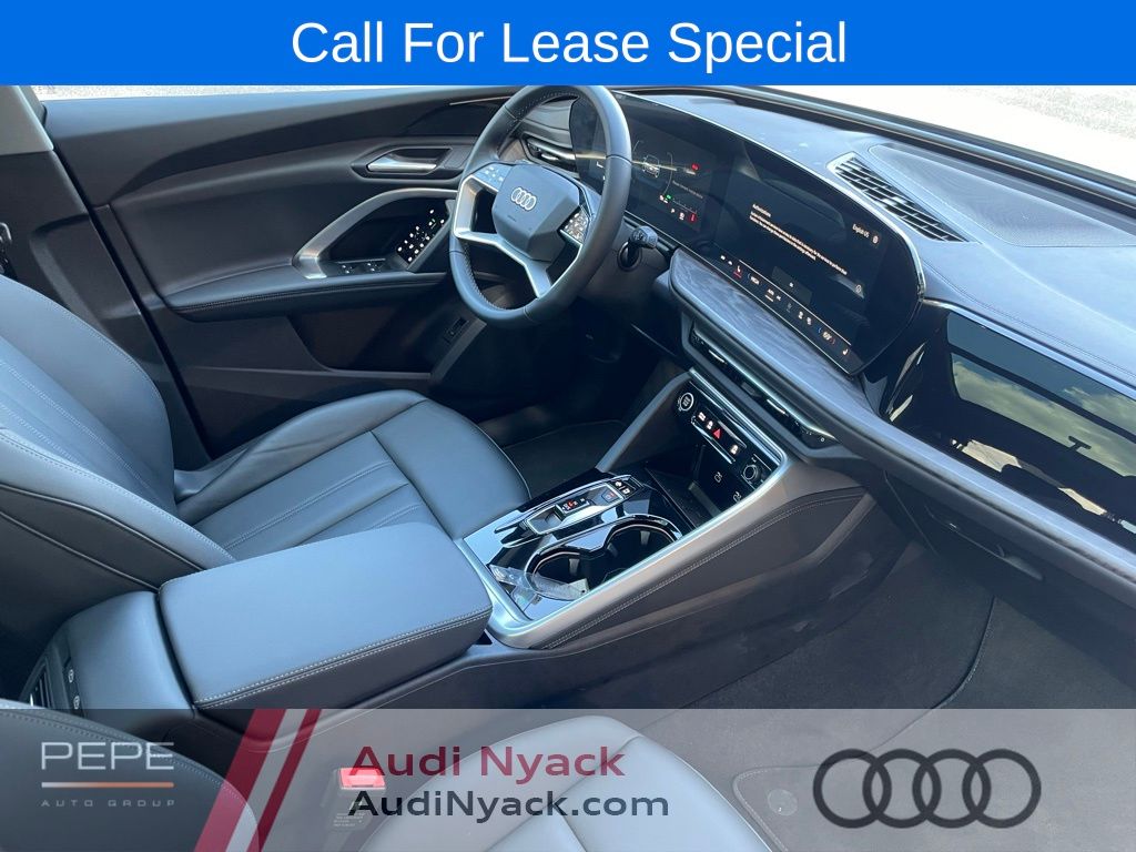 Used 2025 White Audi  image 19