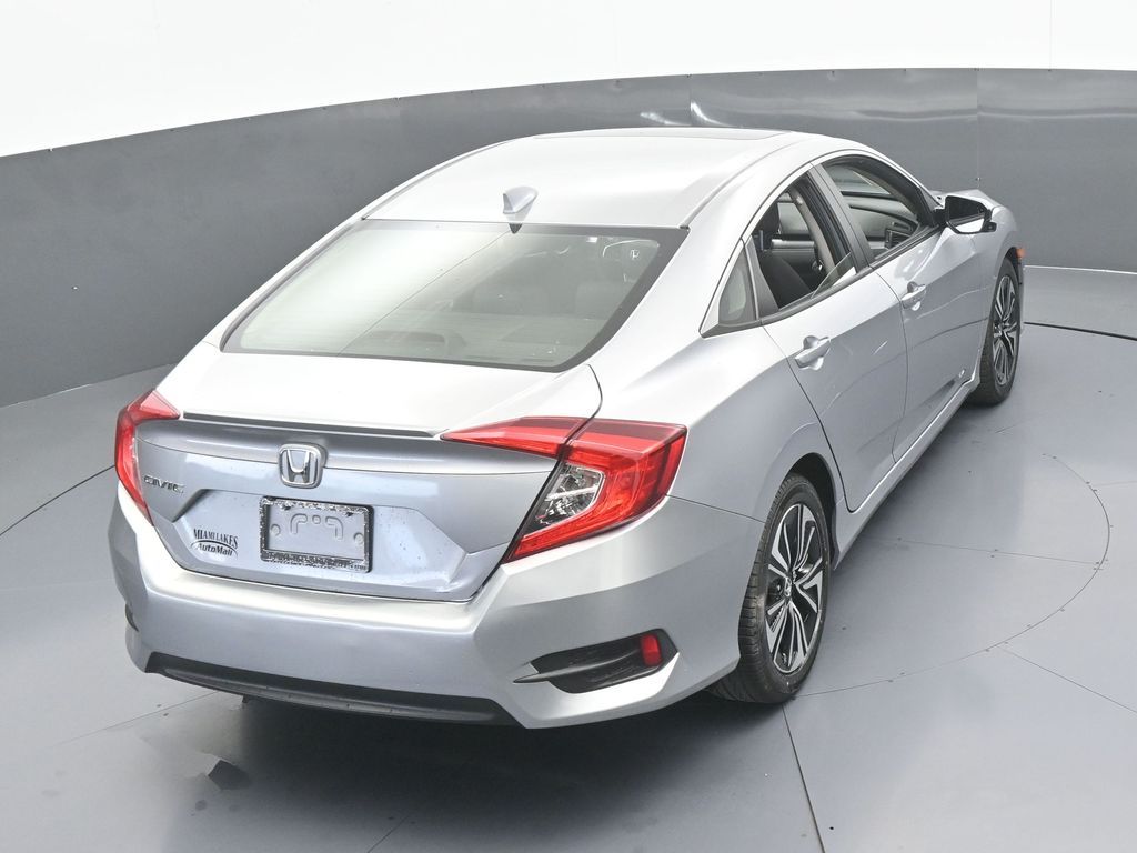Used 2018 Silver Metallic Honda EX-T image 38