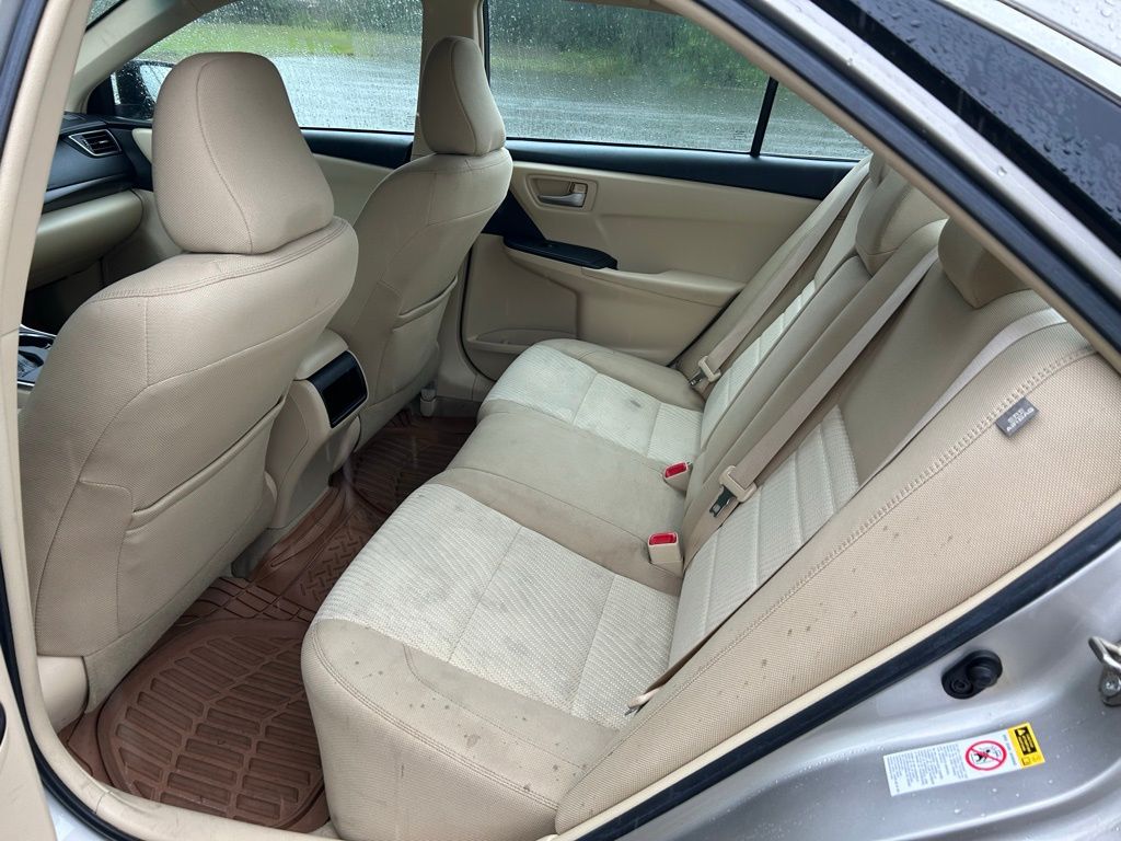 2017 Toyota Camry XSE 13