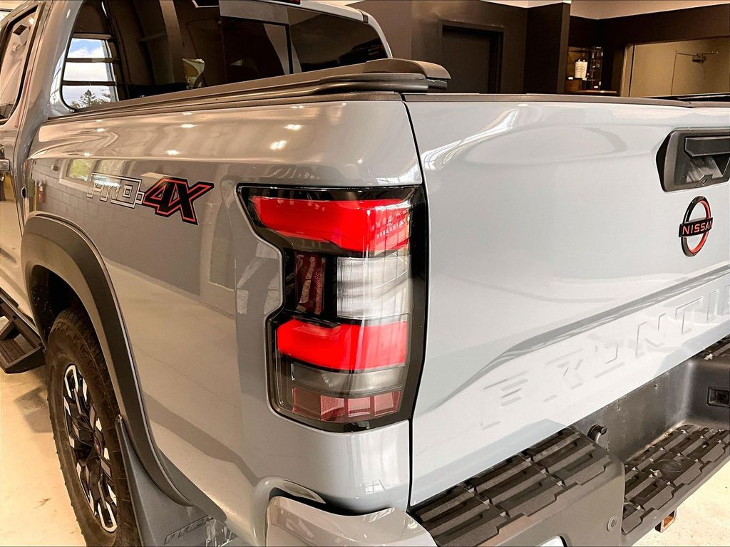 2023 Nissan Frontier — photo 25